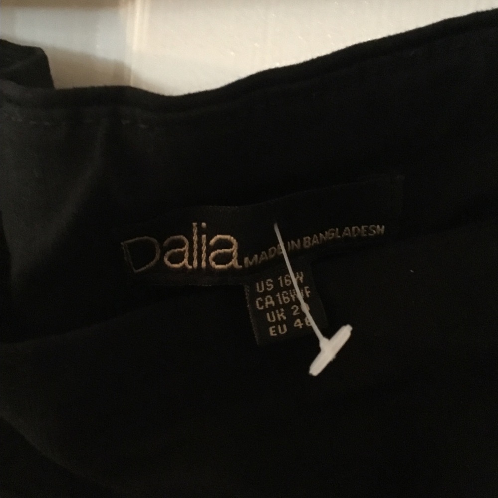Crop pull on pants - Picture 2 of 2